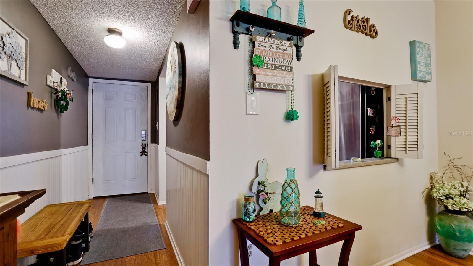 BAYSHORE ON THE LAKE APTS SEC 4 - Residential