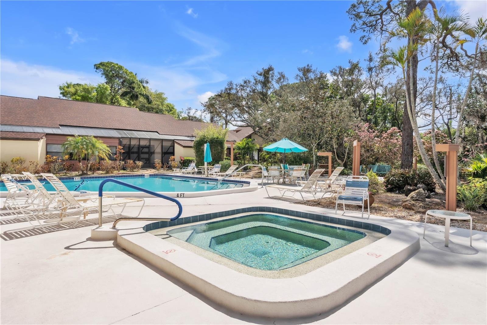 PINE BAY FOREST - Residential