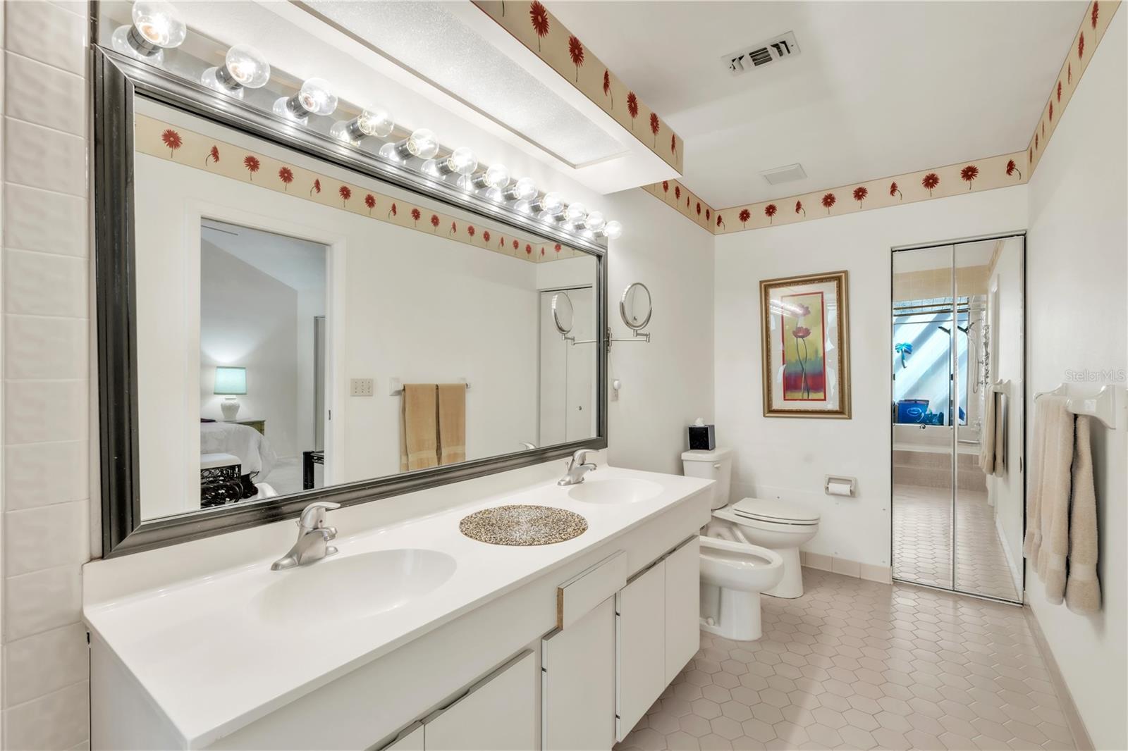 PINE BAY FOREST - Residential