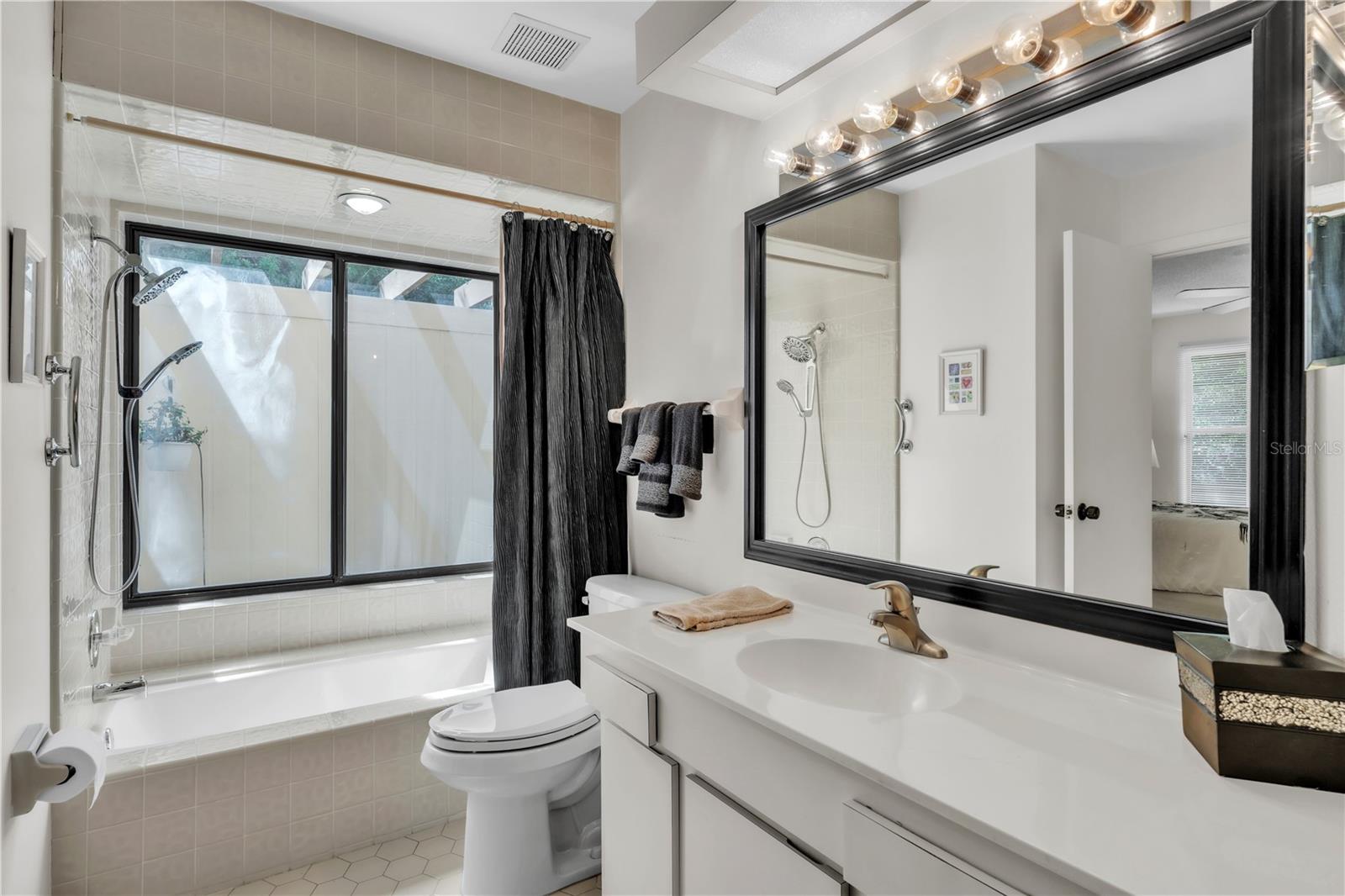 PINE BAY FOREST - Residential