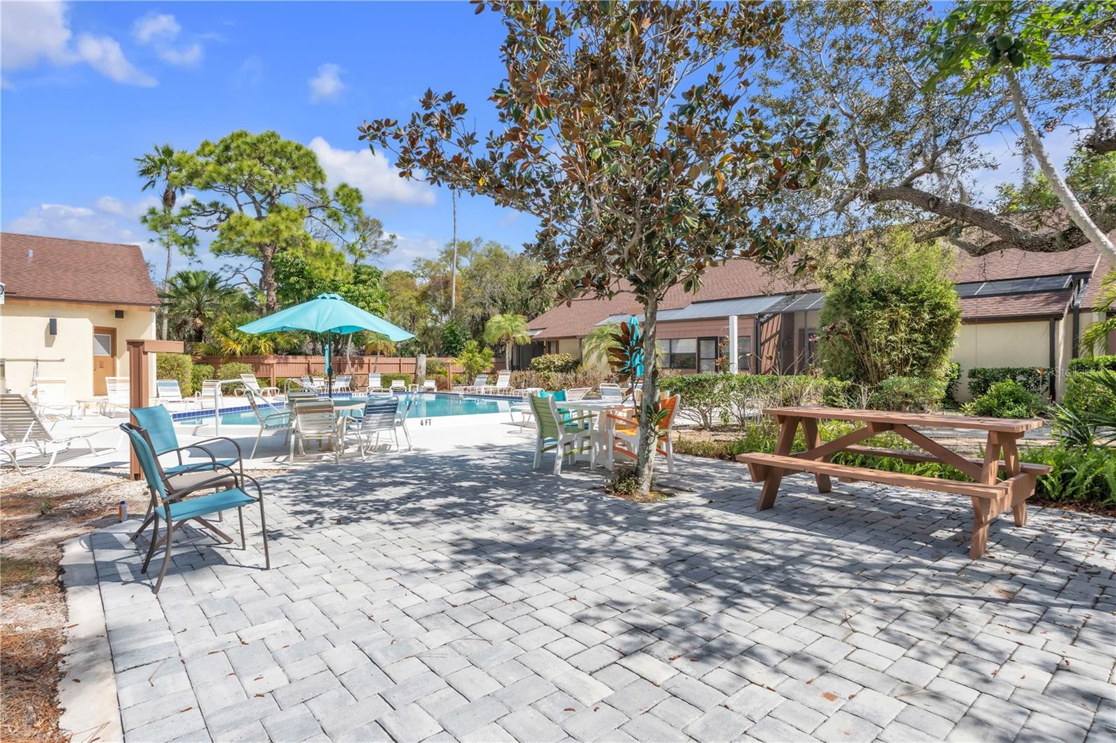 PINE BAY FOREST - Residential