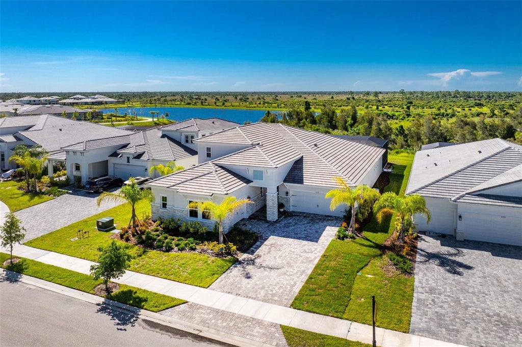 Photo of 11225 Blissby Street, Venice, FL 34293 (MLS # D6148529)