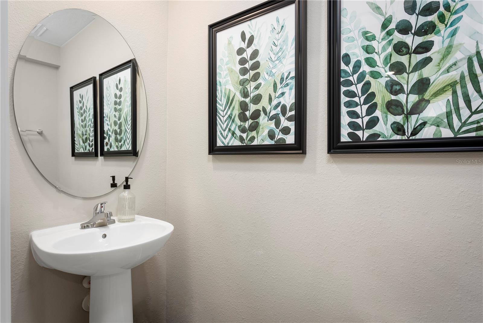 EDISON POINTE TOWNHOMES - Residential