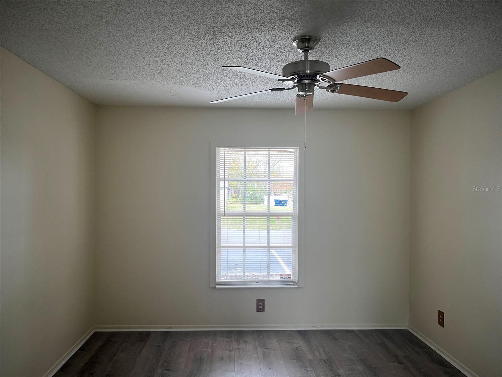 BELLE OAK VILLAS - Residential