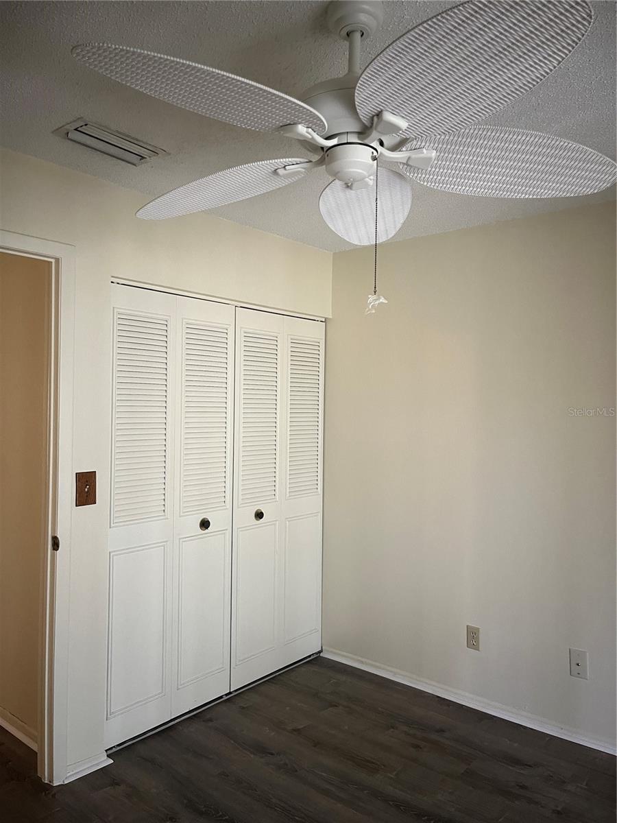 BELLE OAK VILLAS - Residential