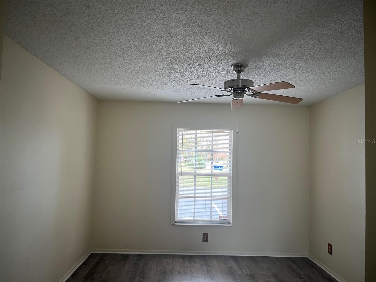 BELLE OAK VILLAS - Residential