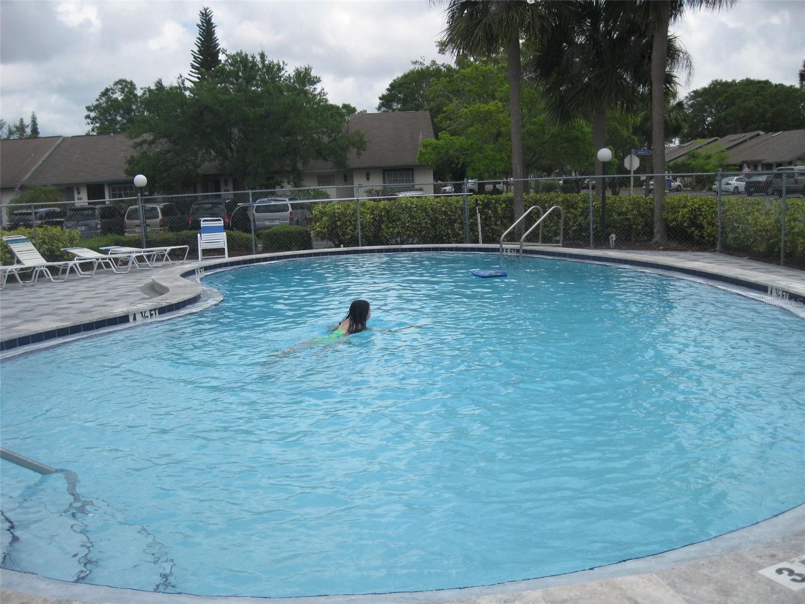 BELLE OAK VILLAS - Residential