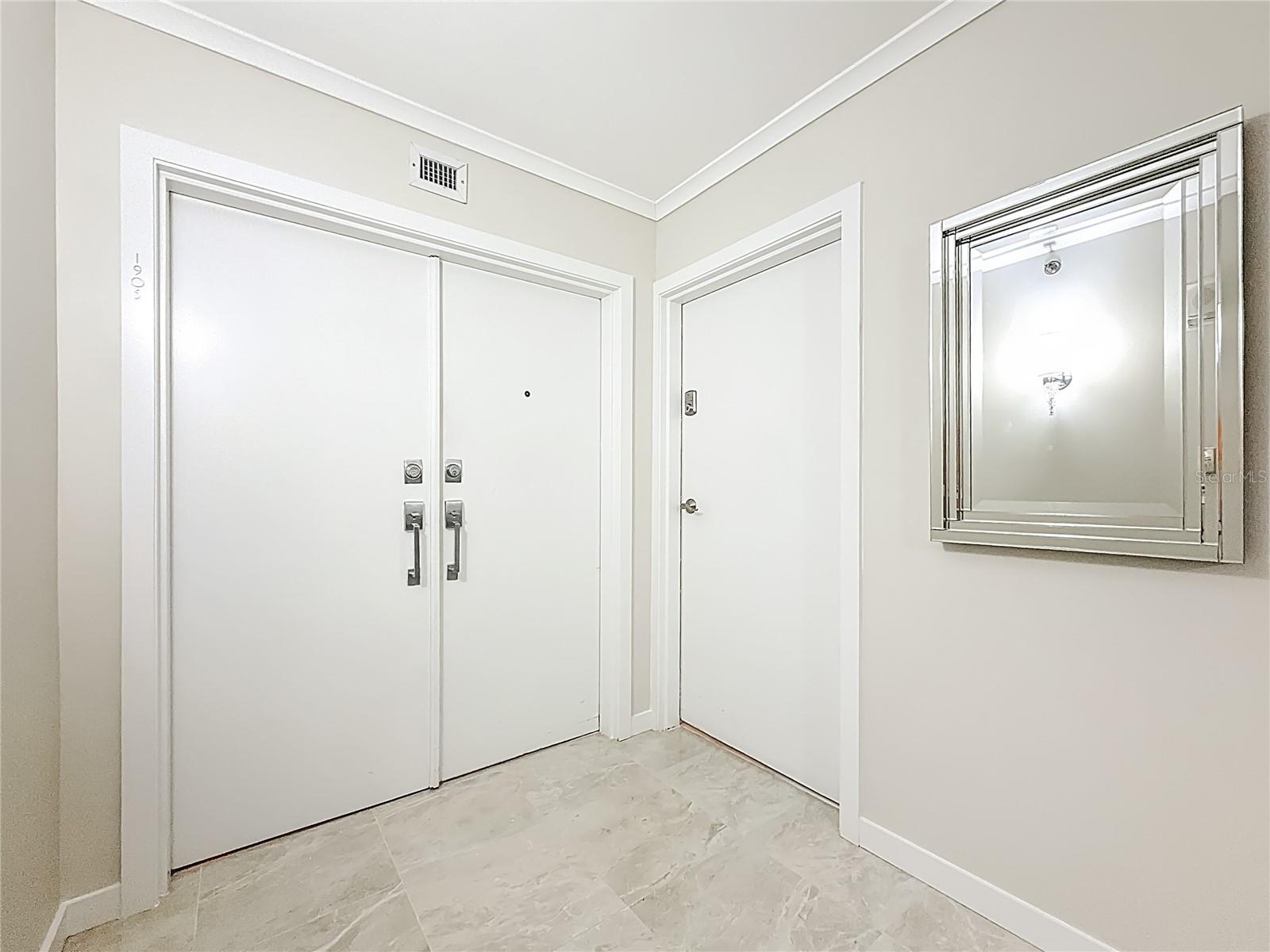 MONTE CARLO TOWERS A CONDOMINI - Residential