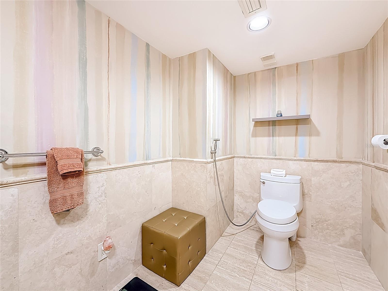 MONTE CARLO TOWERS A CONDOMINI - Residential