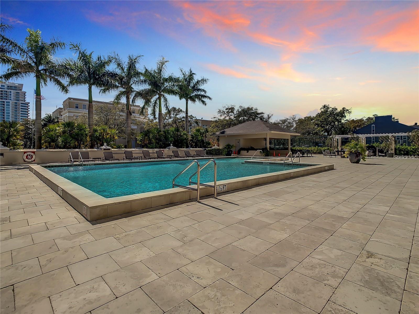 MONTE CARLO TOWERS A CONDOMINI - Residential