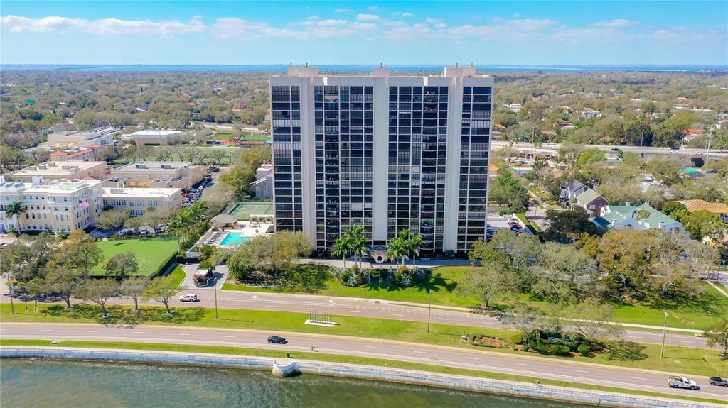 Photo of 3301 Bayshore Boulevard #1905C, Tampa, FL 33629 (MLS # TB8445336)
