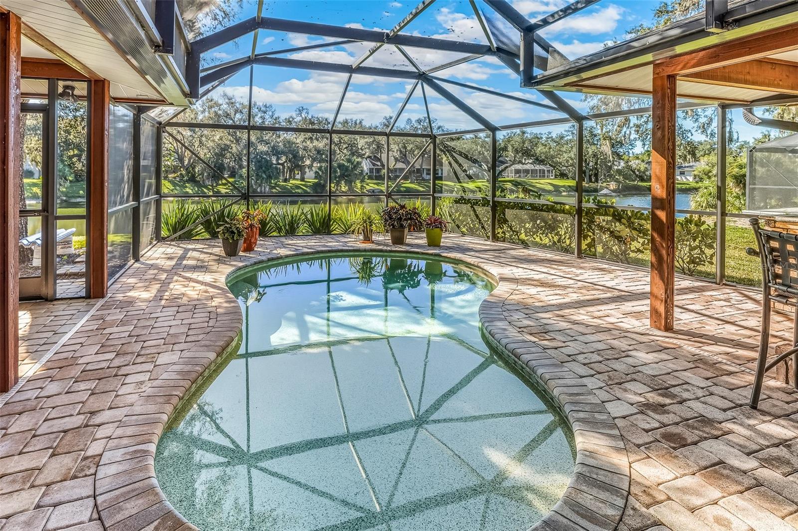 SHERWOOD FOREST - Residential