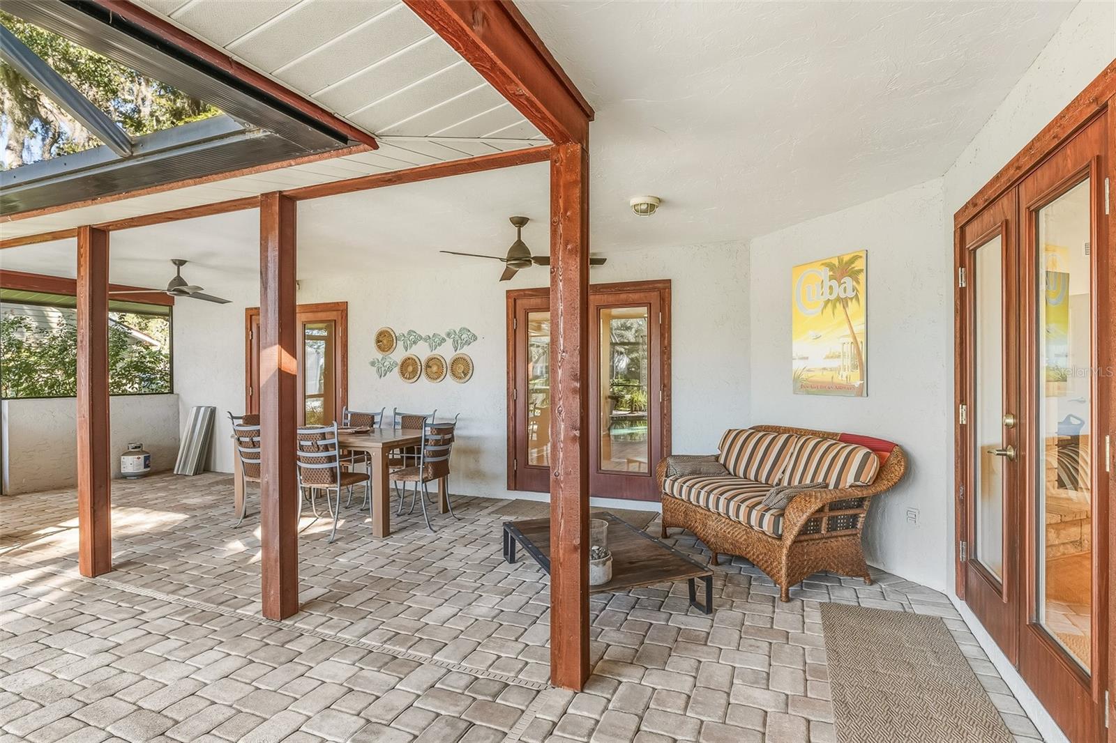 SHERWOOD FOREST - Residential