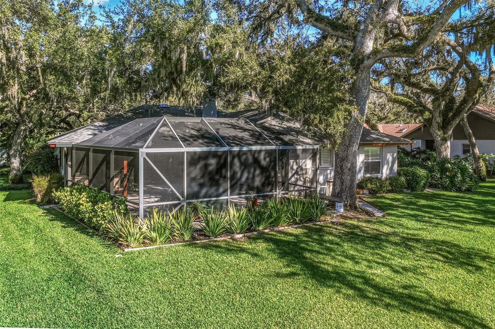 SHERWOOD FOREST - Residential