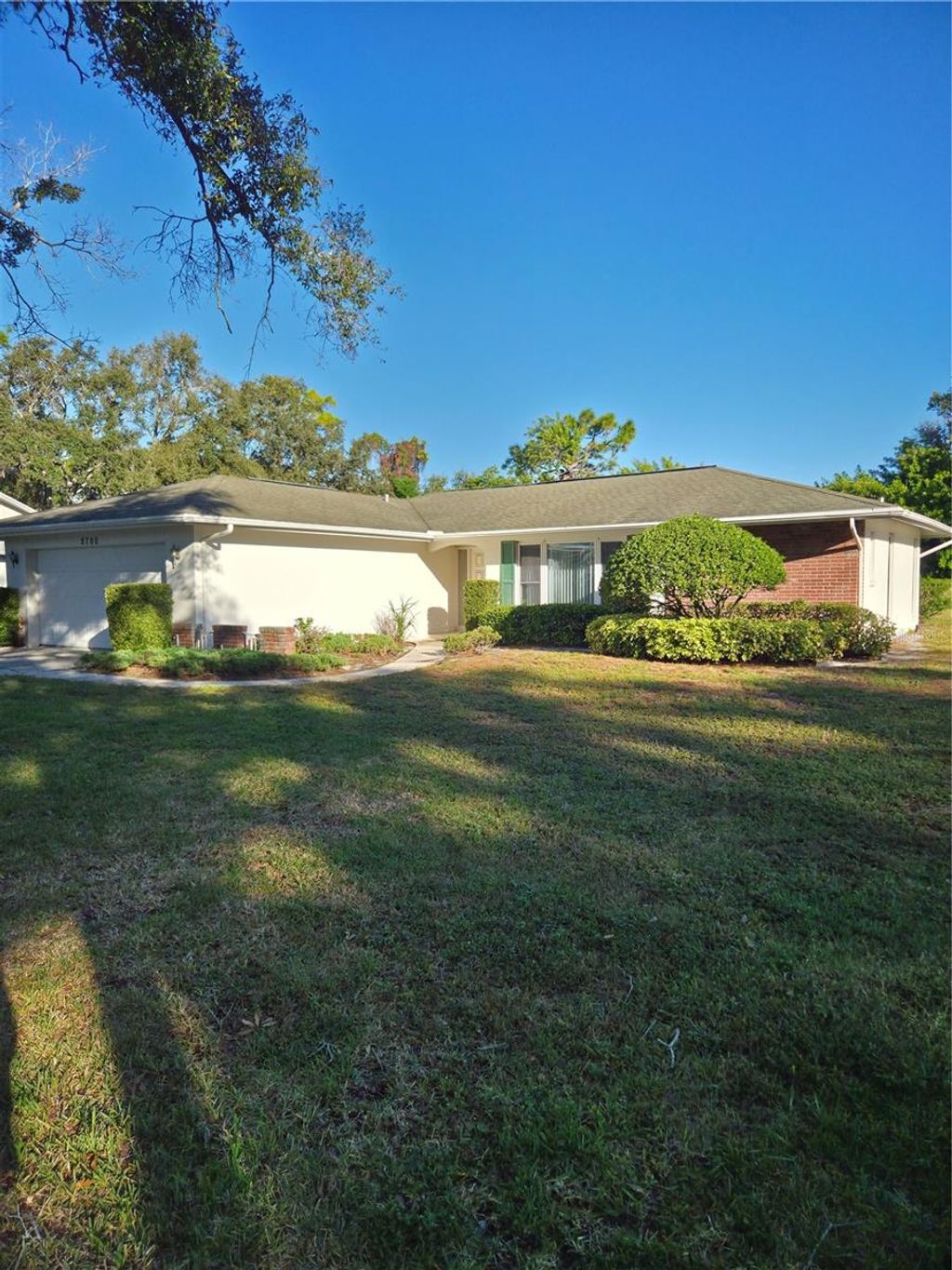 Photo of 2700 Westchester Drive N, Clearwater, FL 33761 (MLS # TB8439263)