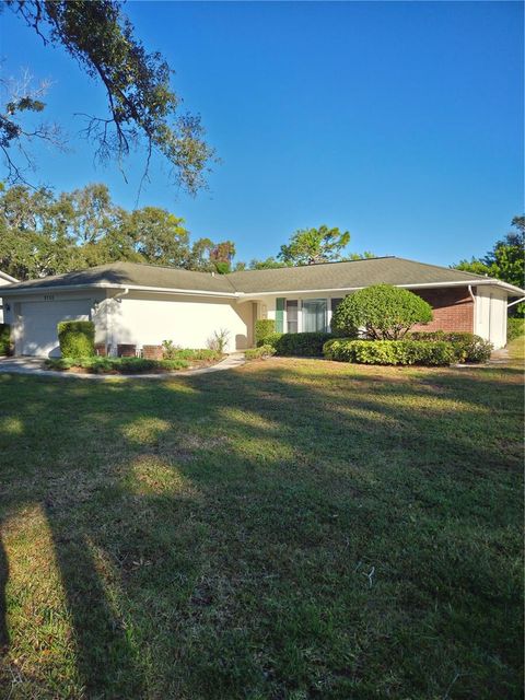 Photo of 2700 Westchester Drive N, Clearwater, FL 33761 (MLS # TB8439263)