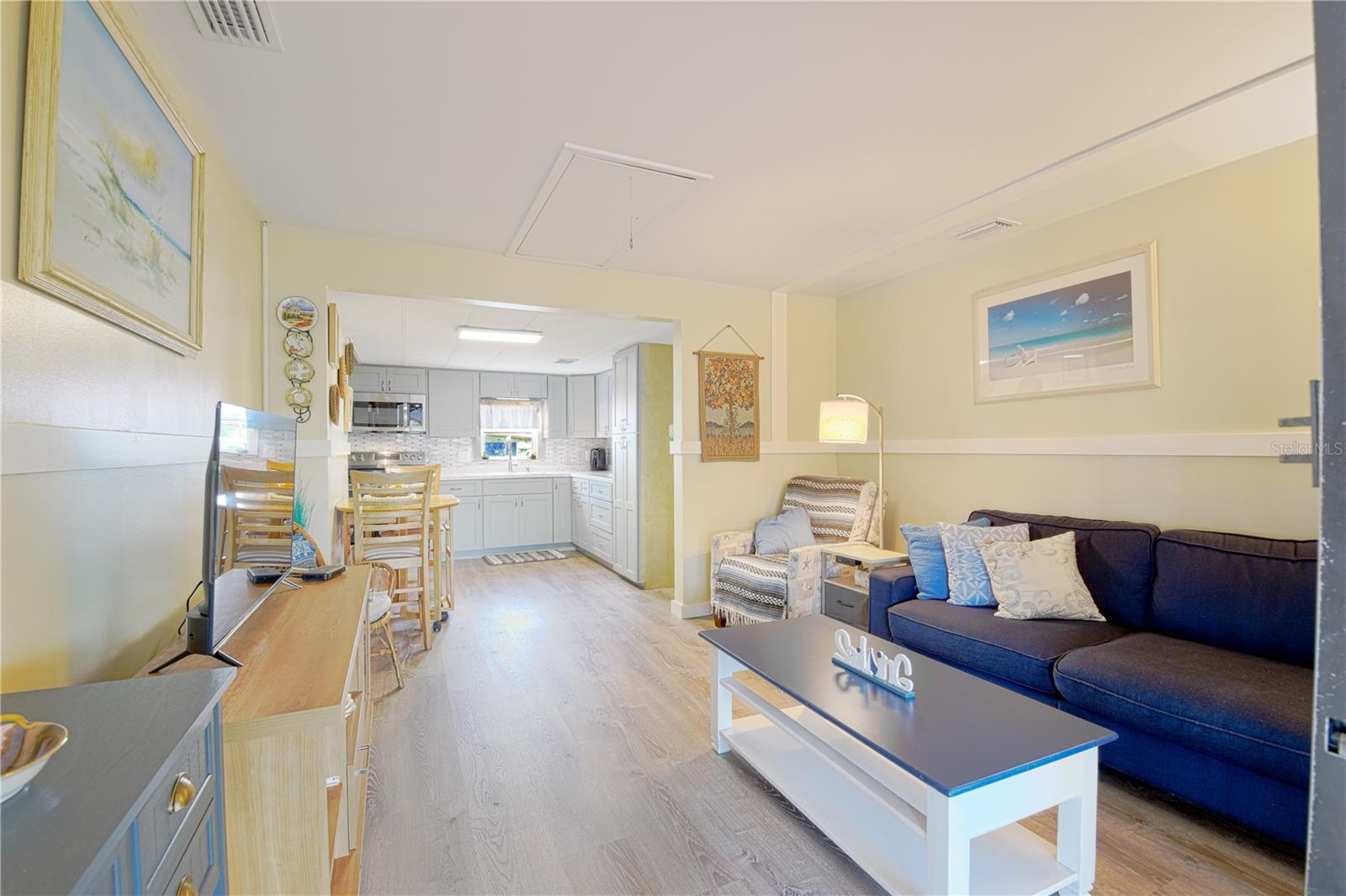 EL JOBEAN WARD 01 - Residential