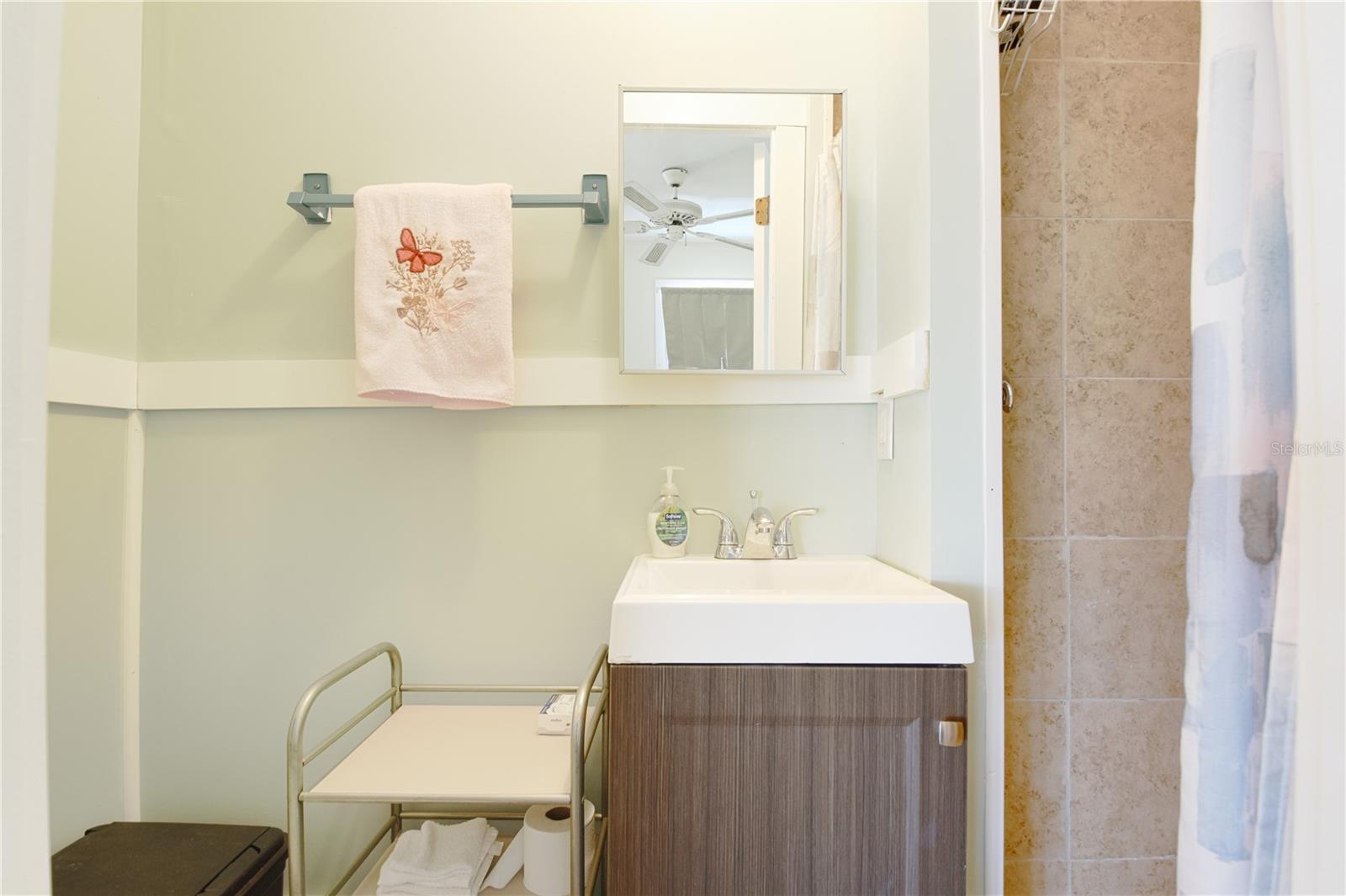 EL JOBEAN WARD 01 - Residential