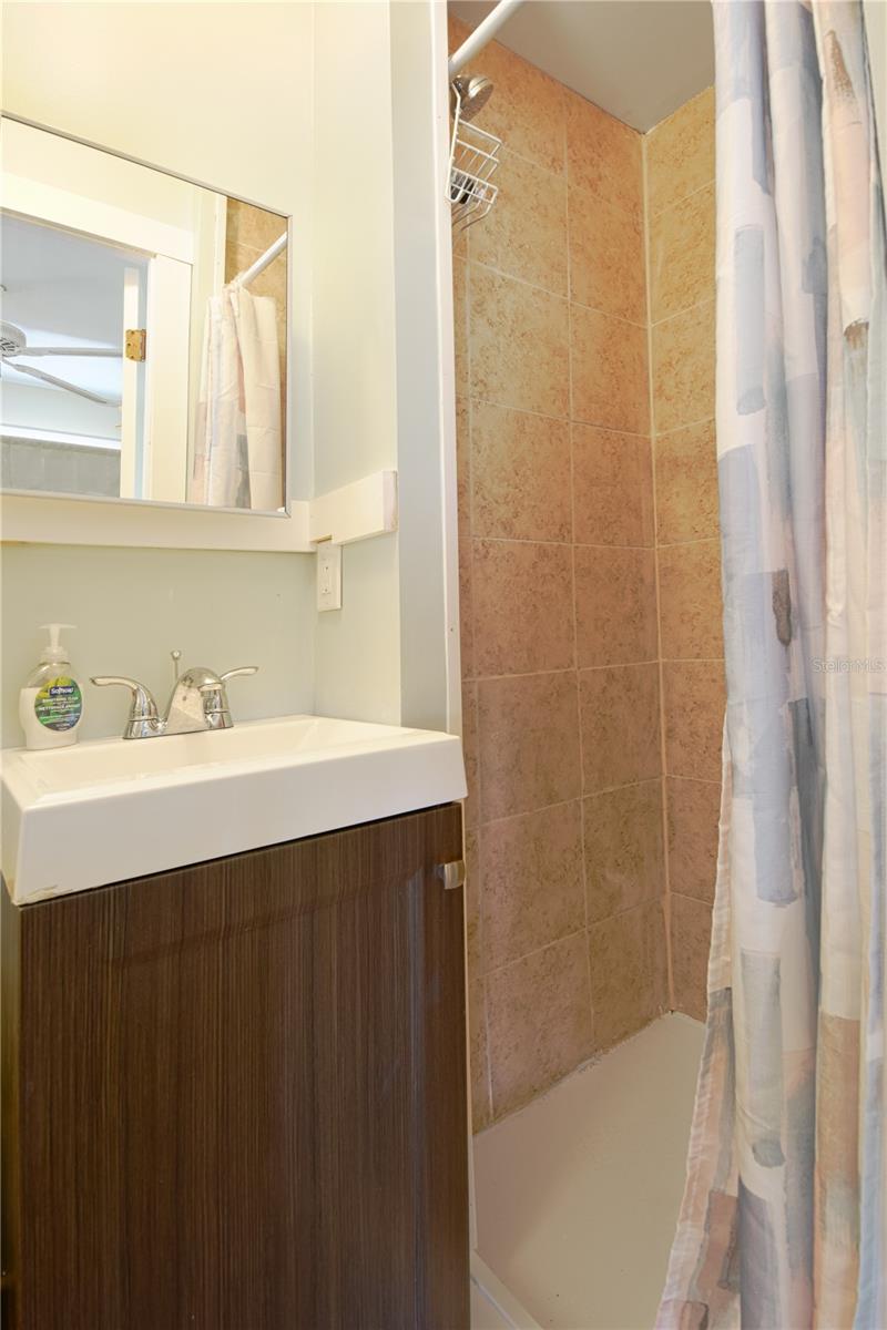 EL JOBEAN WARD 01 - Residential