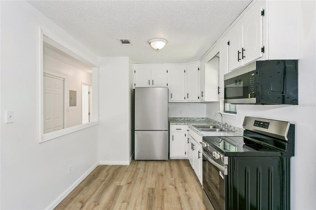 Photo of 412 Hancock Lane, Pensacola, FL 32503 (MLS # A4705754)