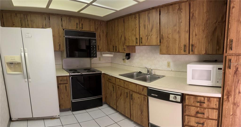 SEAPOINTE TERRACE CONDO - Residential