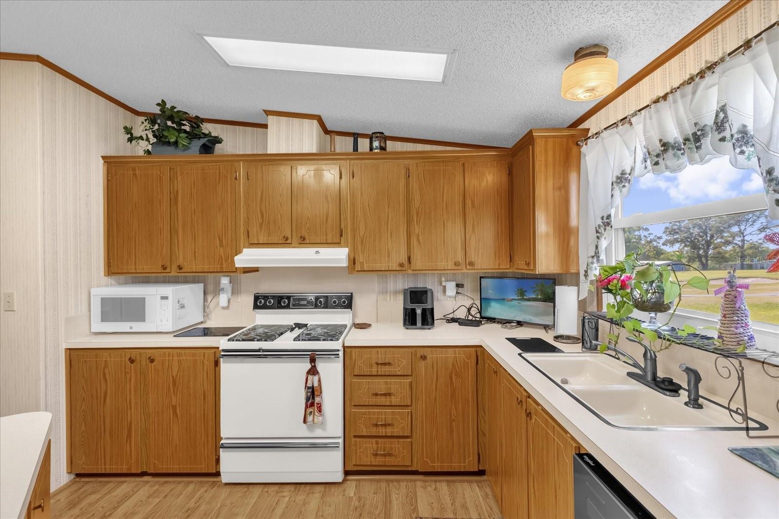 ZELLWOOD STATION COOP MH PARK - Residential