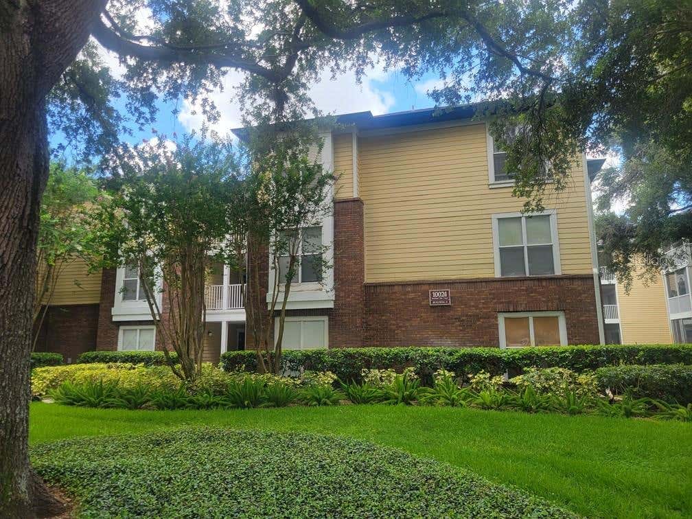 Photo of 10024 Strafford Oak Court #813, Tampa, FL 33624 (MLS # W7888158)