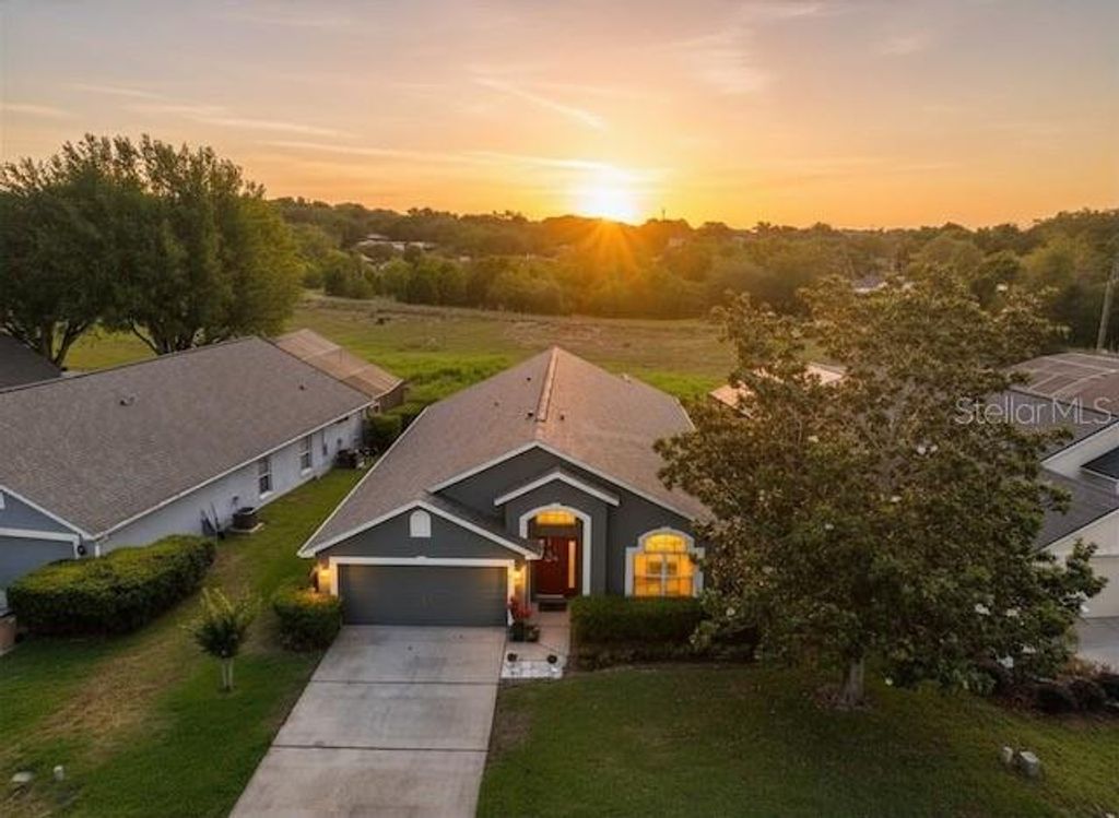 Photo of 13256 Whisper Bay Drive, Clermont, FL 34711 (MLS # O6401104)