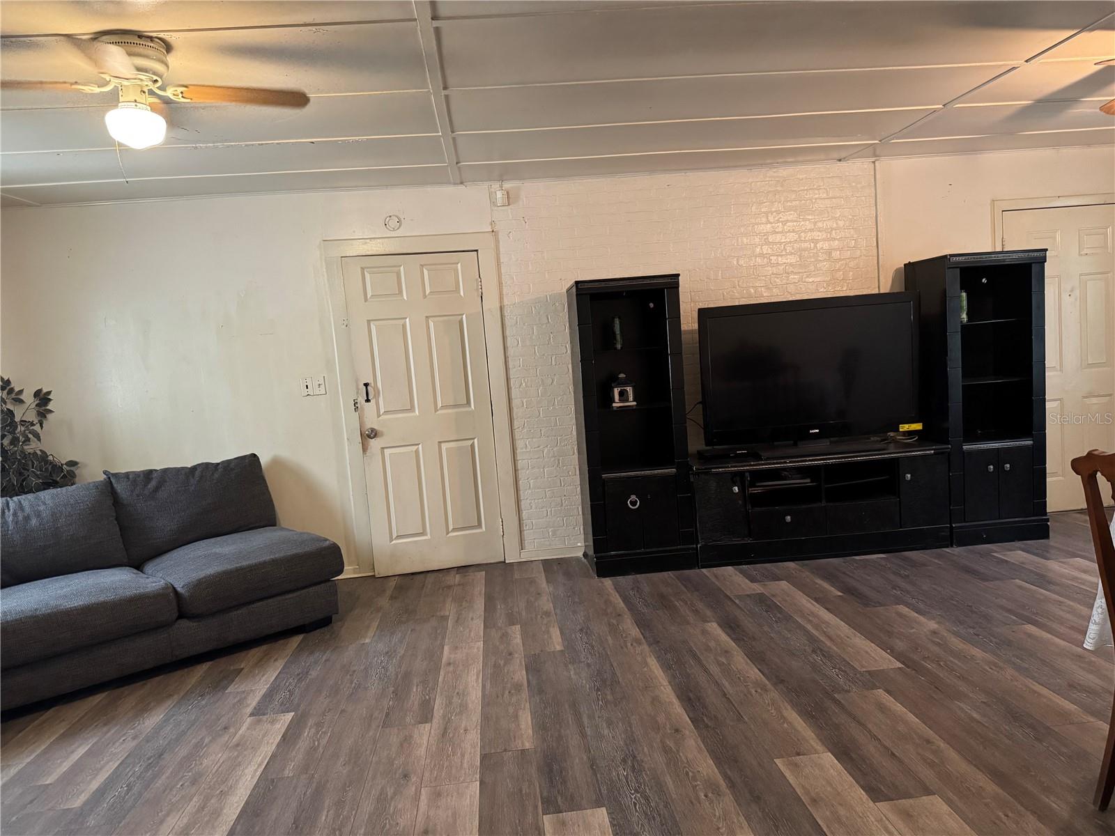 ORANGEWOOD - Residential