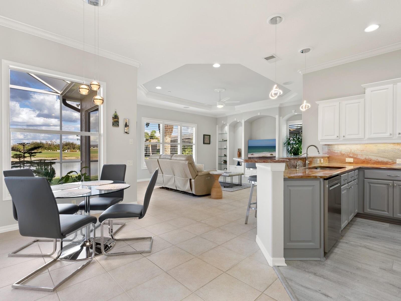 PELICAN POINTE GOLF & CC - Residential