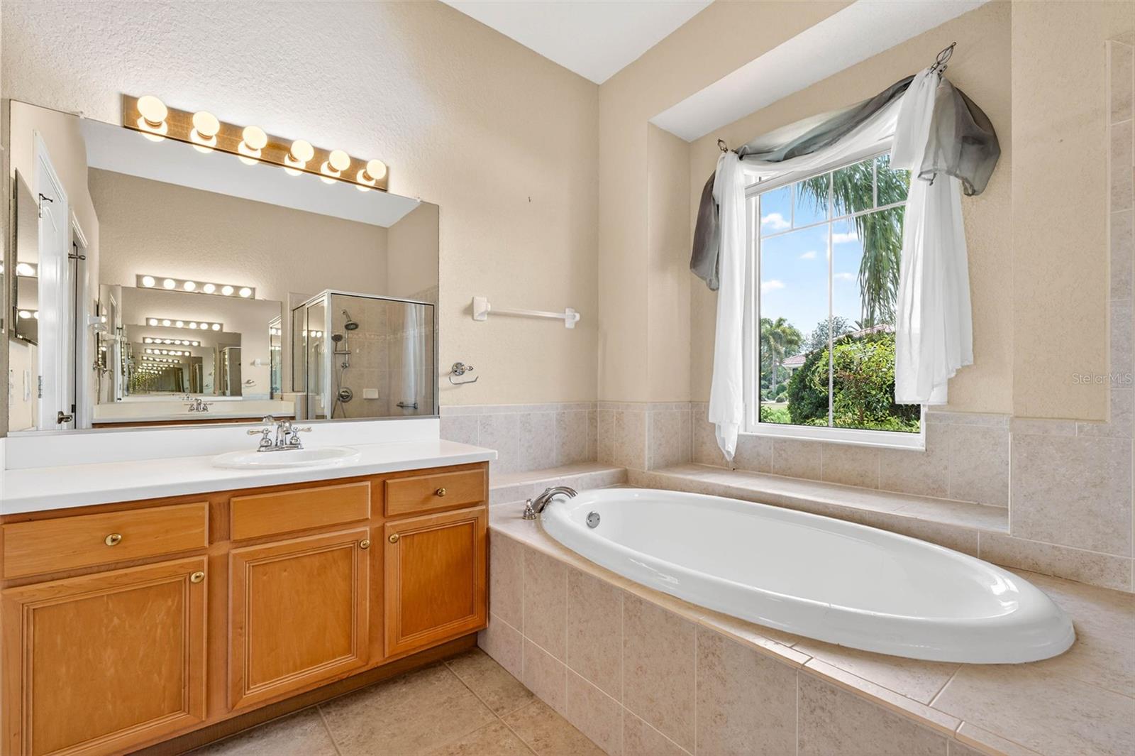 SUN CITY CENTER UNIT 262 PH - Residential