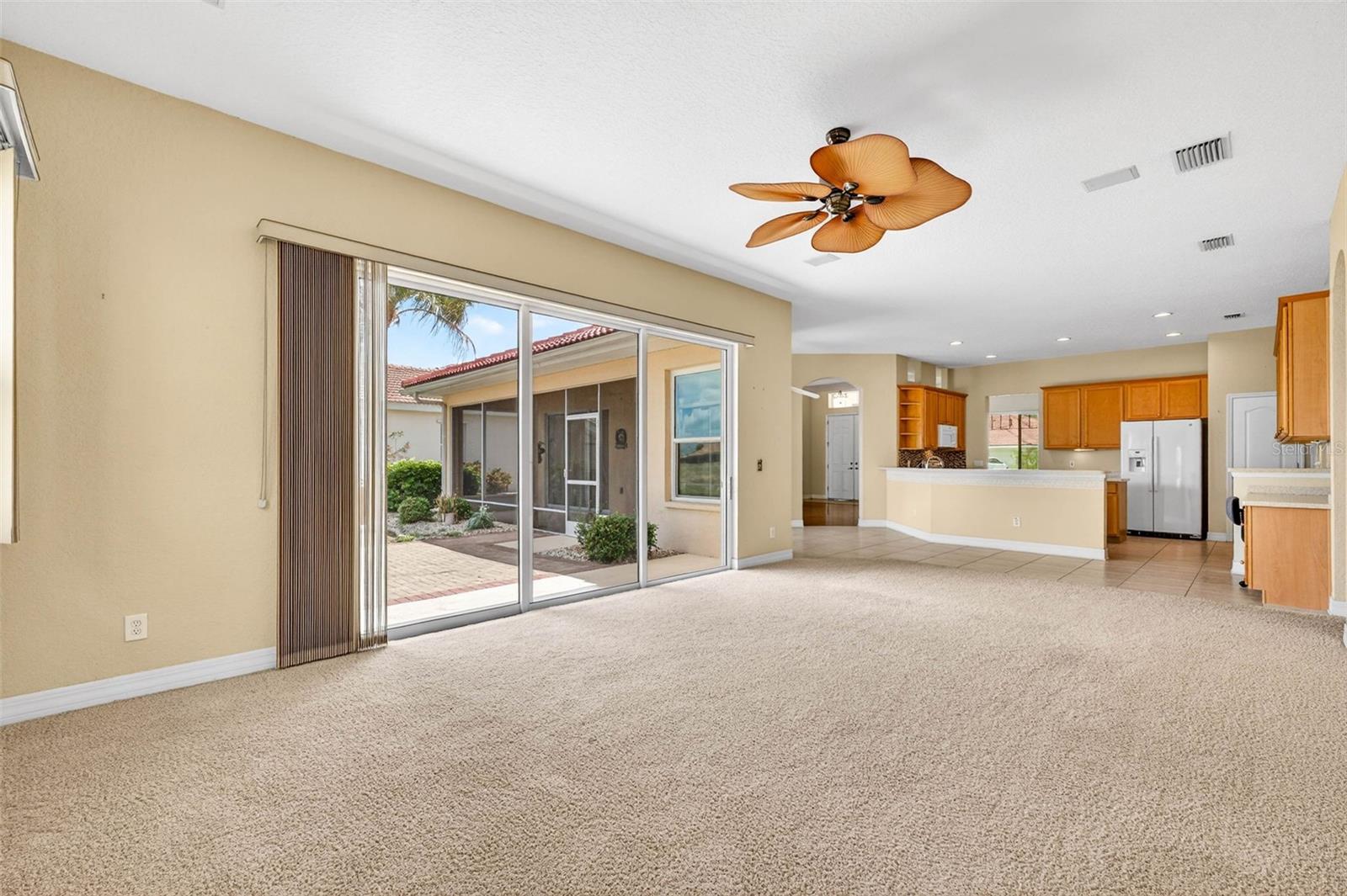 SUN CITY CENTER UNIT 262 PH - Residential