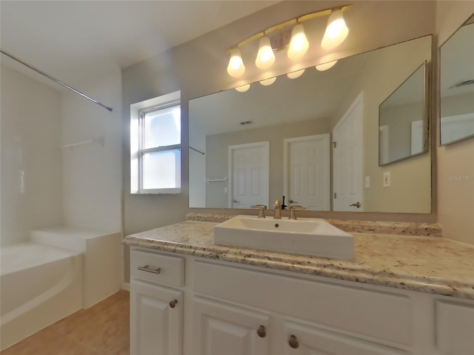 SIENA RIDGE PH III SUB - Residential Lease