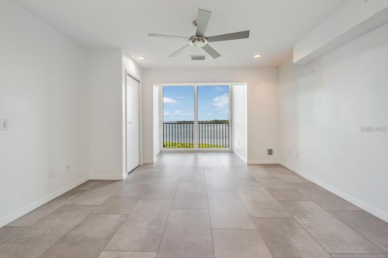 MARINER VILLAGE NORTHWEST CONDO - Residential