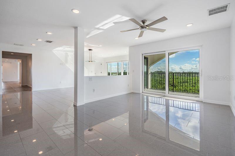 MARINER VILLAGE NORTHWEST CONDO - Residential