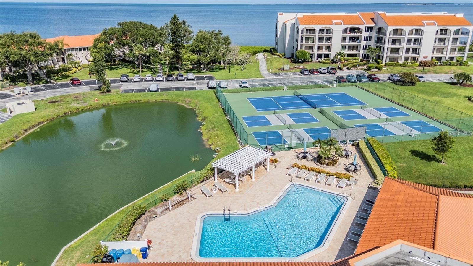 MARINER VILLAGE NORTHWEST CONDO - Residential