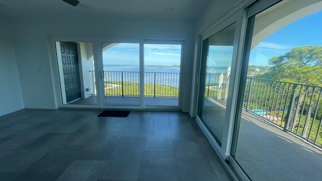 MARINER VILLAGE NORTHWEST CONDO - Residential