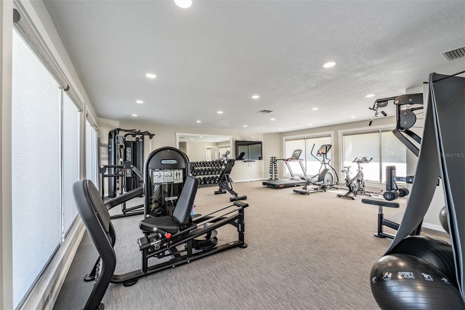 MARINER VILLAGE NORTHWEST CONDO - Residential