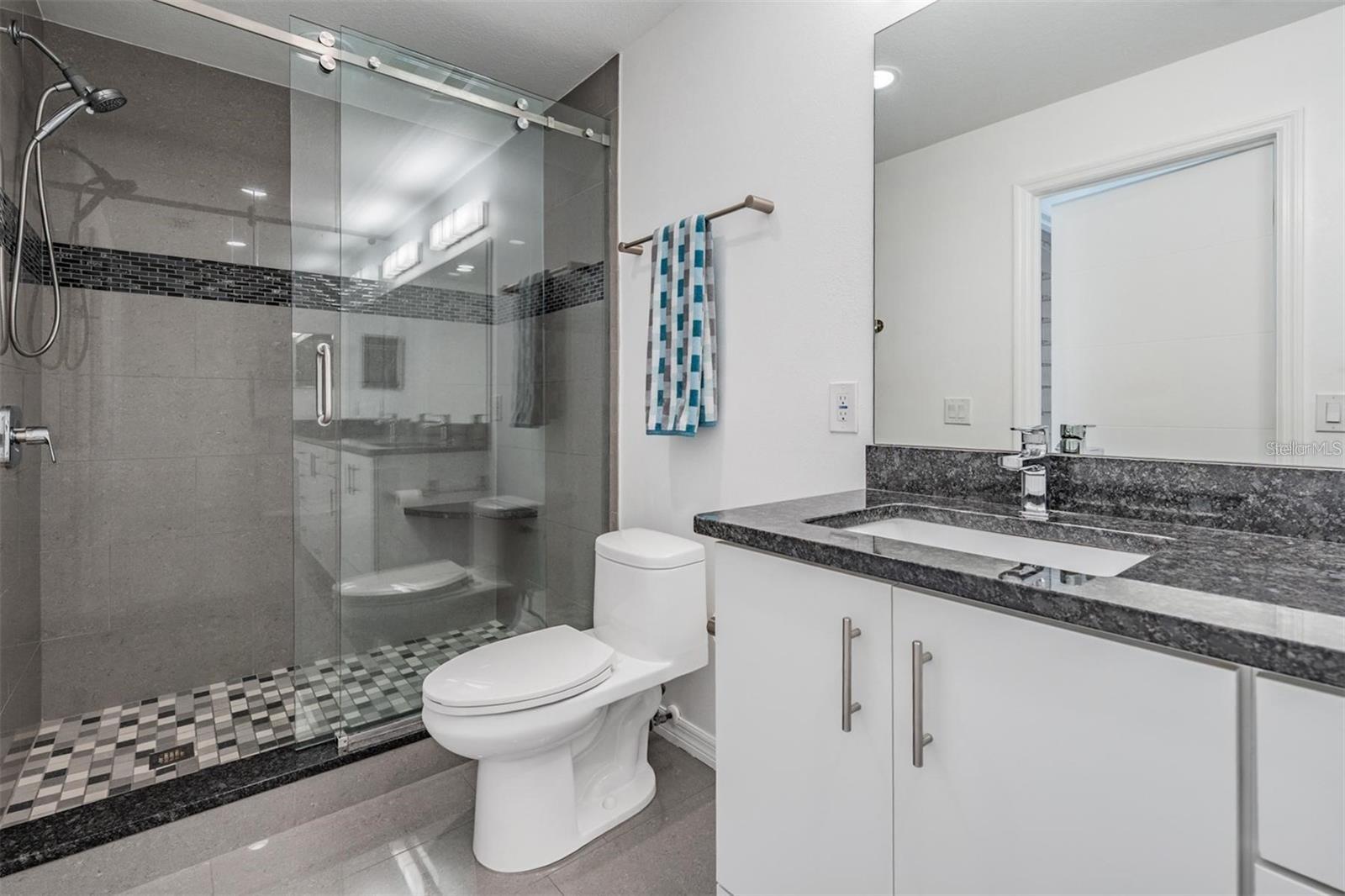 MARINER VILLAGE NORTHWEST CONDO - Residential