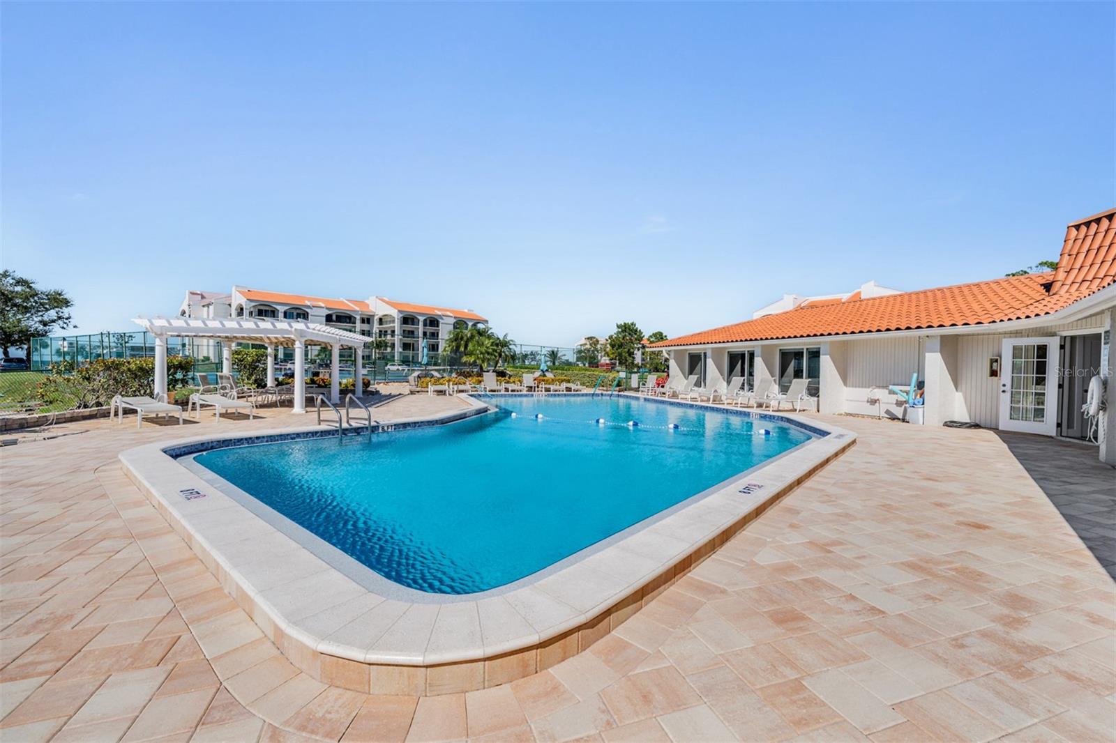 MARINER VILLAGE NORTHWEST CONDO - Residential