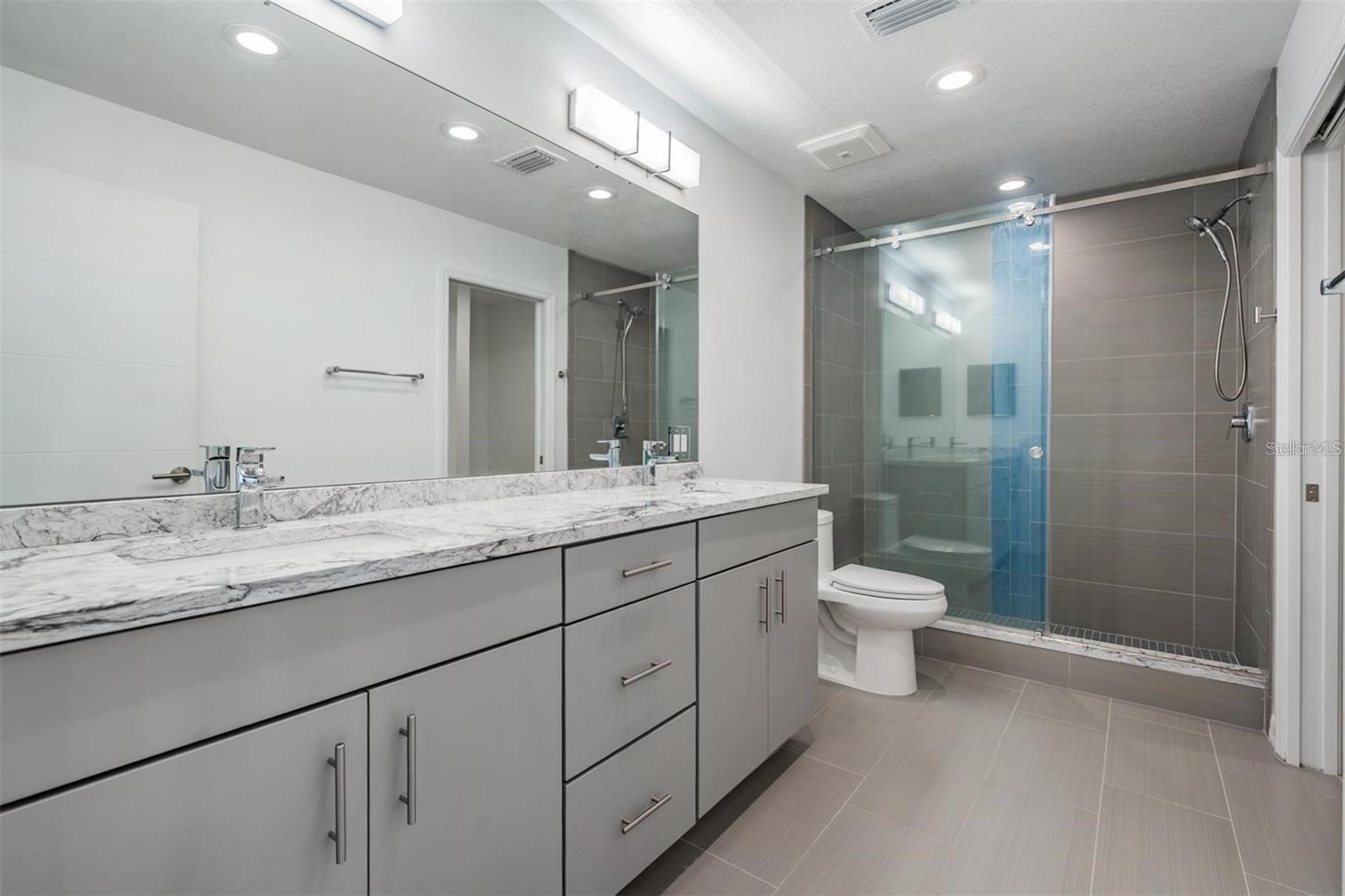 MARINER VILLAGE NORTHWEST CONDO - Residential