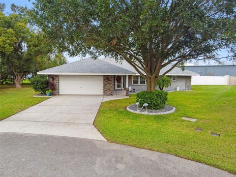 A home in WINTER HAVEN