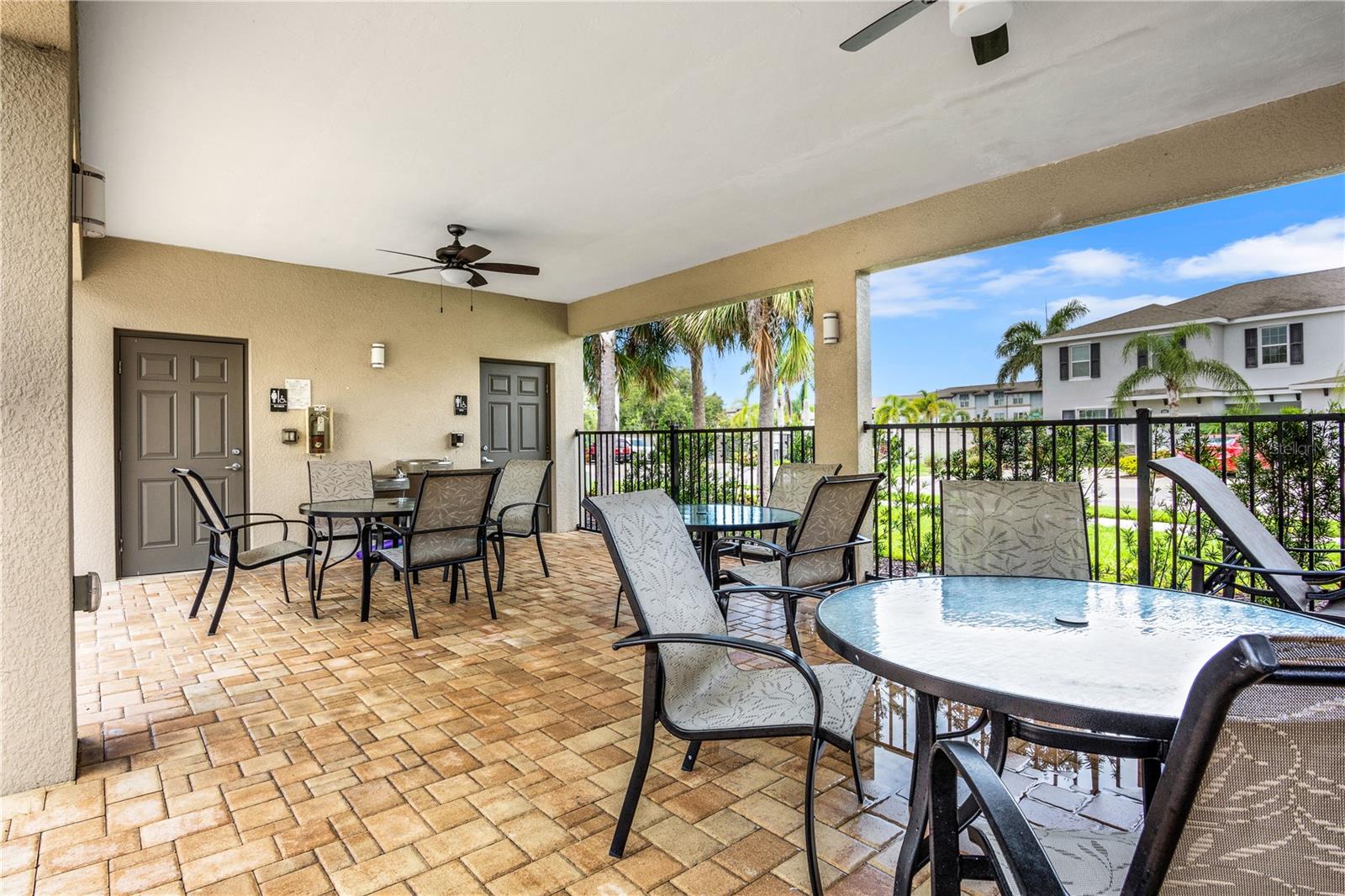 BAYTOWN SQUARE - Residential