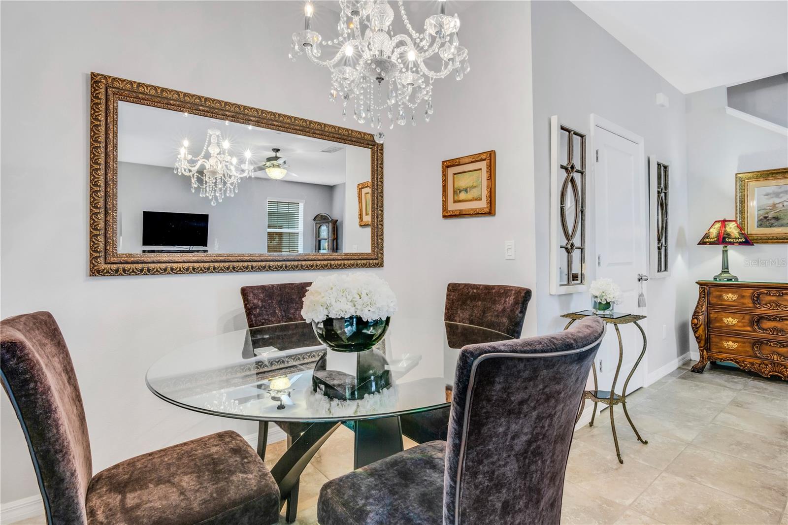 BAYTOWN SQUARE - Residential