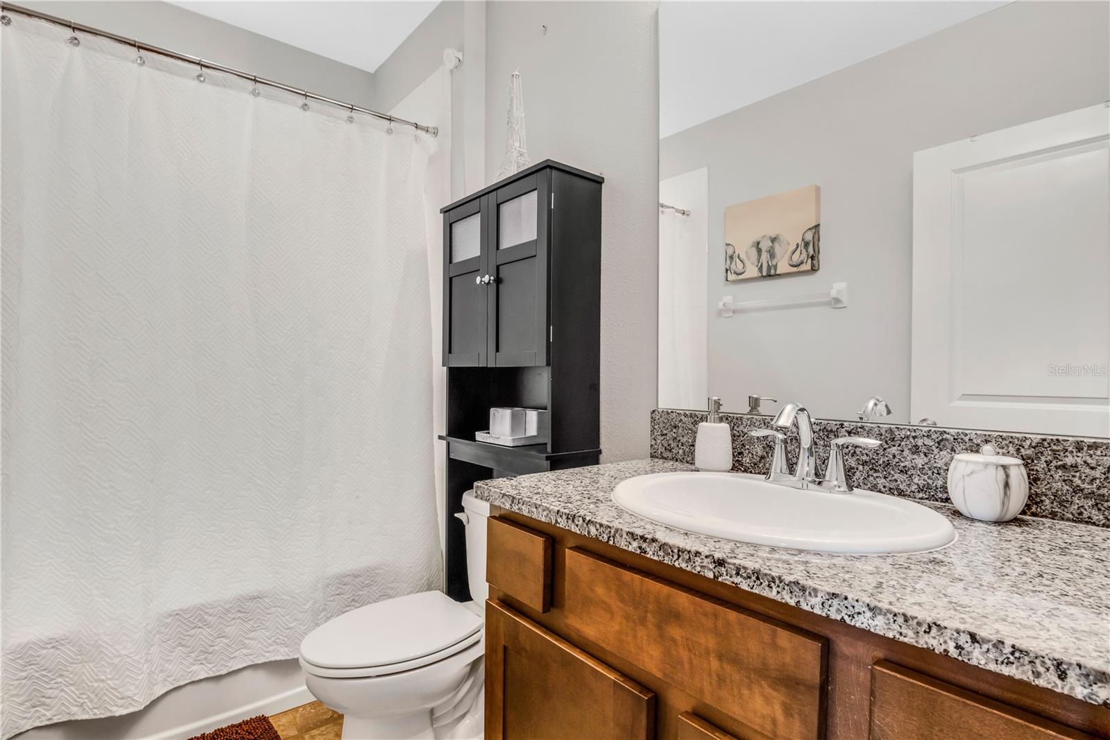 BAYTOWN SQUARE - Residential