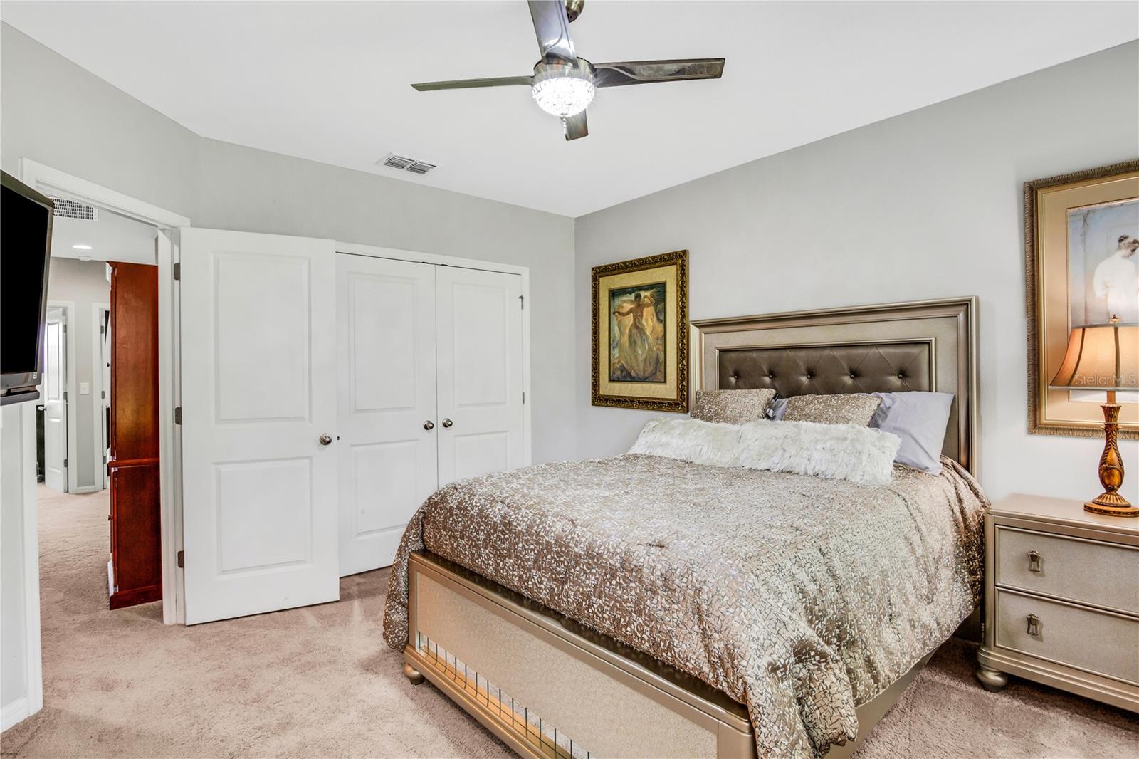 BAYTOWN SQUARE - Residential