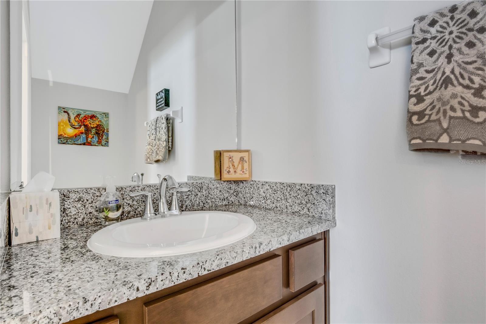 BAYTOWN SQUARE - Residential