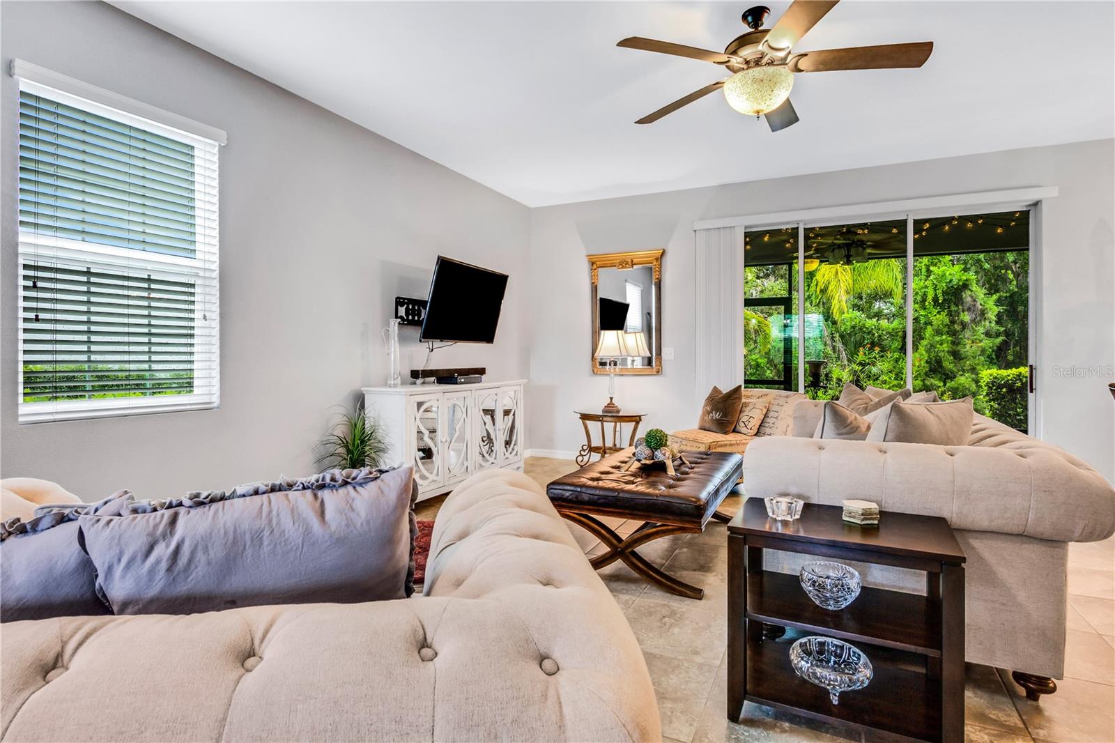 BAYTOWN SQUARE - Residential