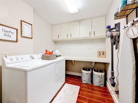 Tiny photo for 10655 SW 69th Terrace, Ocala, FL 34476 (MLS # OM725086)