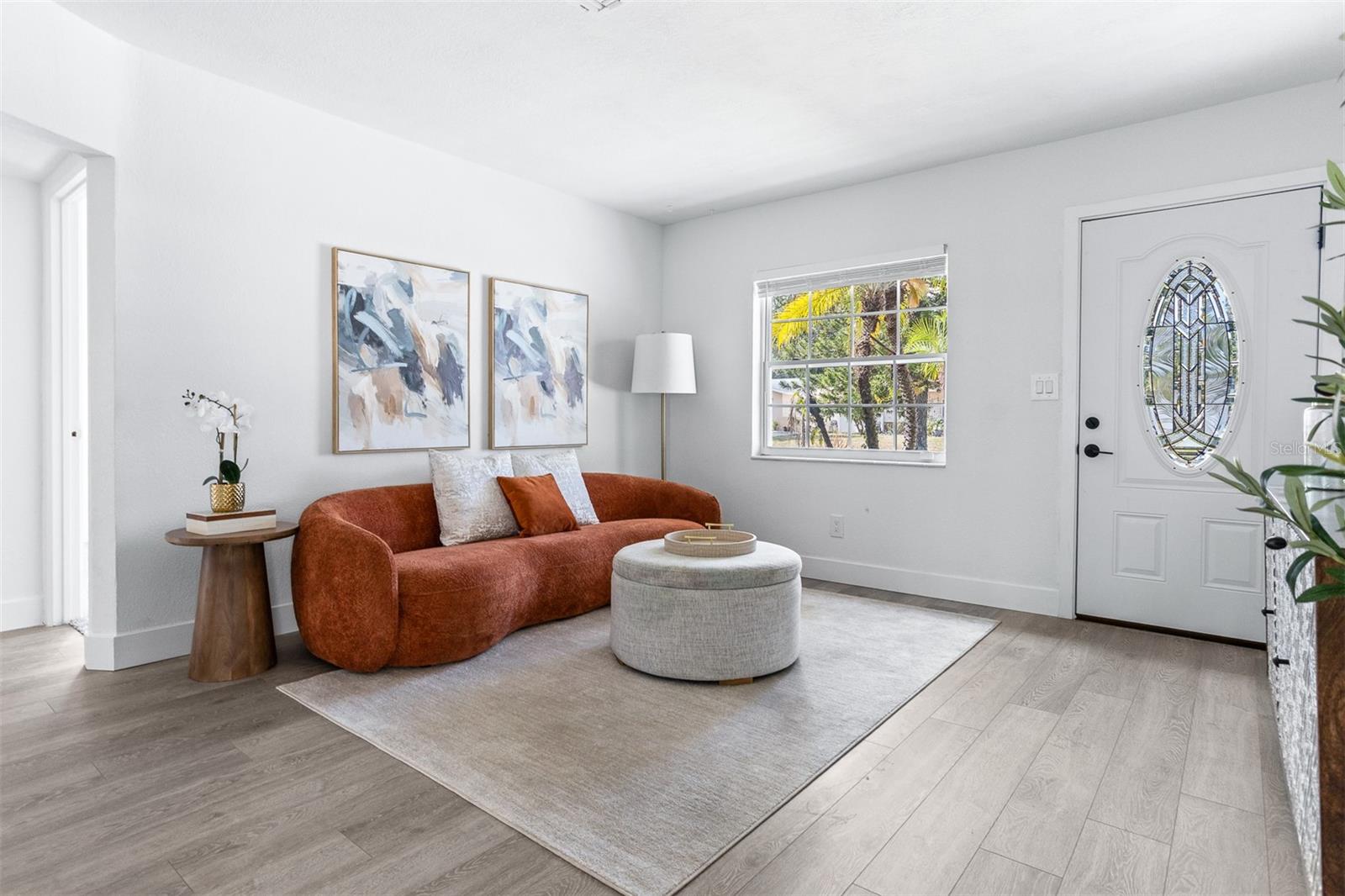 PARQUE NARVAEZ - Residential Lease